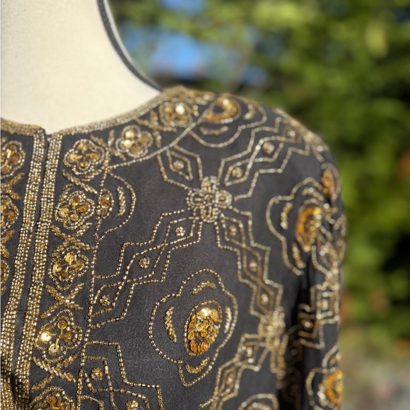 Vintage Nighy Vogue 100% Silk Hand-Beaded Jacket NWT Black & Gold Jacket Sz M - Picture 3 of 8